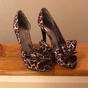 Micheal leopard heels with bows